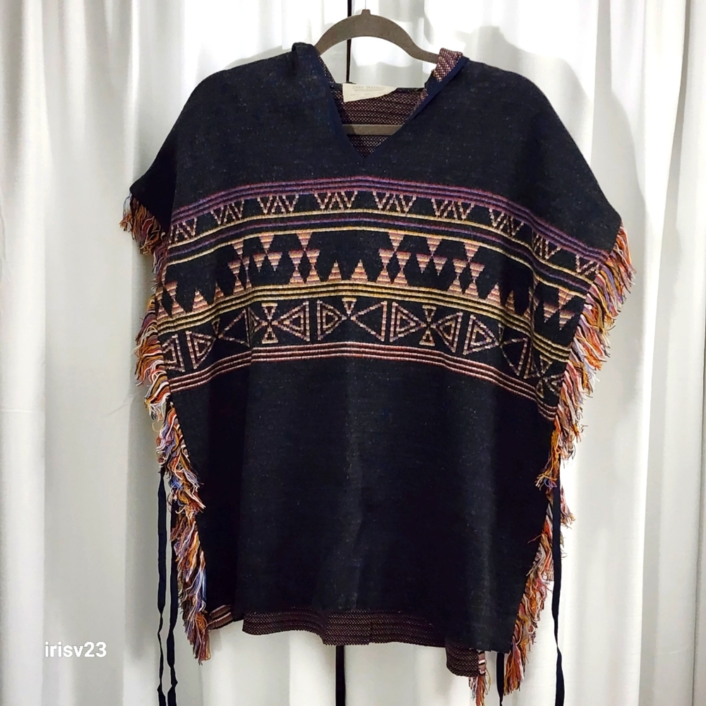 zara | dark blue hooded poncho